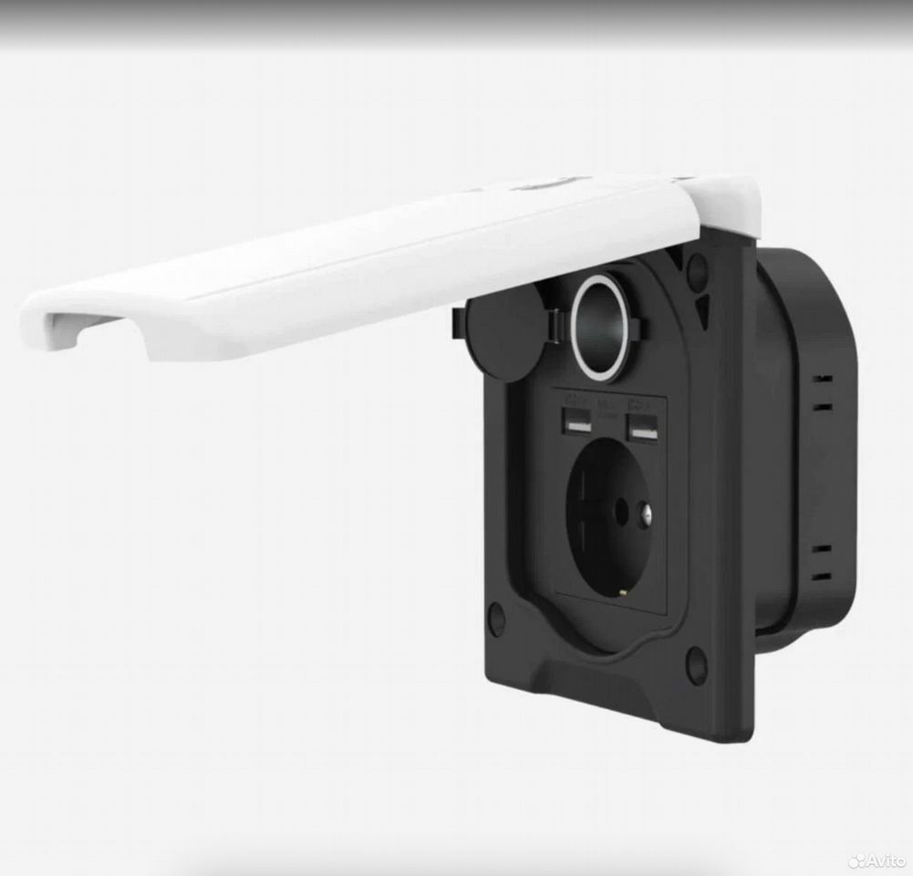 Розетка наружная 220+USB+Type-C+прикуриватель